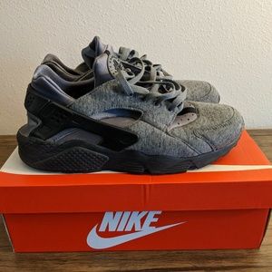 Nike Huarache size 13